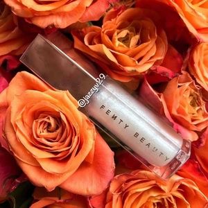 ✨Fenty Gloss Bomb Universal Lip Luminizer✨